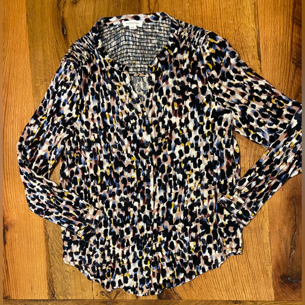 beachlunchlounge collection Top in Pretty Colorful Print, Size Small
